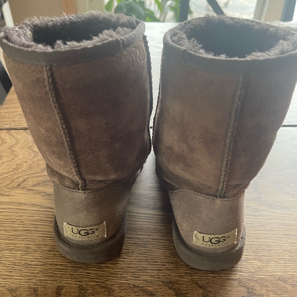 UGG classic chocolate short boots
